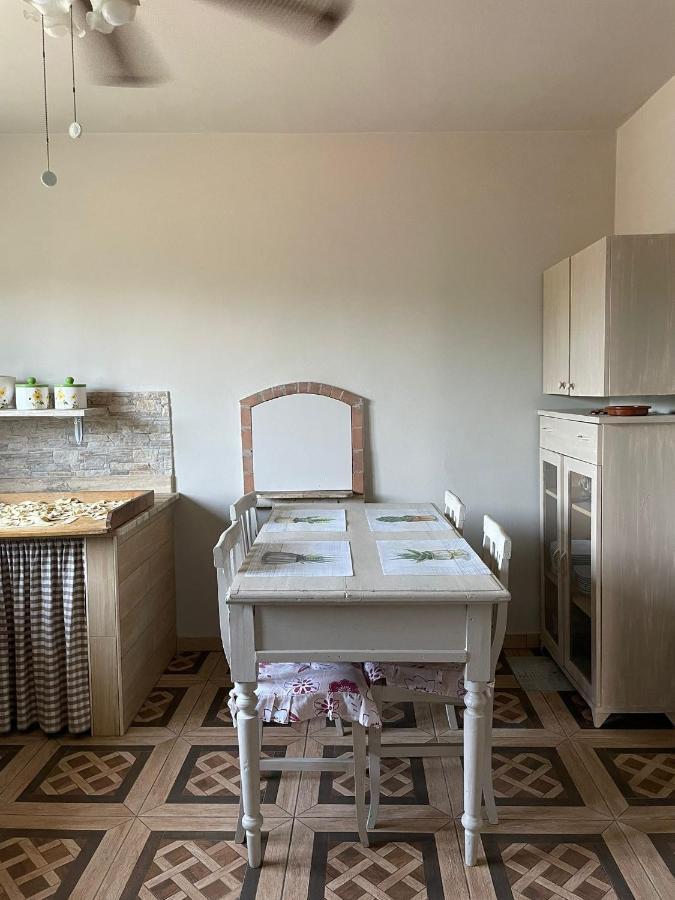 B&B Le Carrube Sava Exterior photo